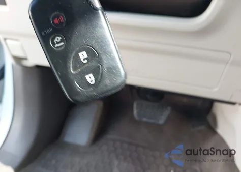 2015 Lexus Gx 460 z USA, uszkodzony, nr VIN JTJBM7FX2F5100555